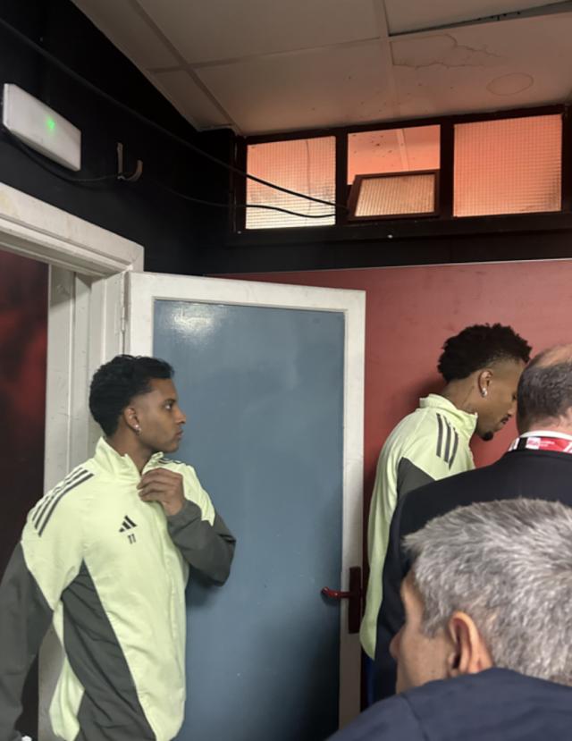 1762739436475086139.png 10.png