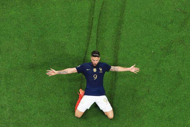 开云官网-吉鲁超极限，姆皇无极限！法国卫冕大步走