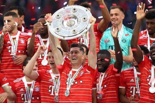 开云APP-巴萨又要大变活人了，夏季签莱万？